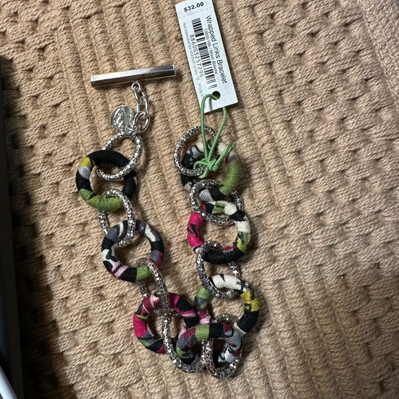 Vera bradly beautiful bracelet never worn like new - Picture 5 of 5